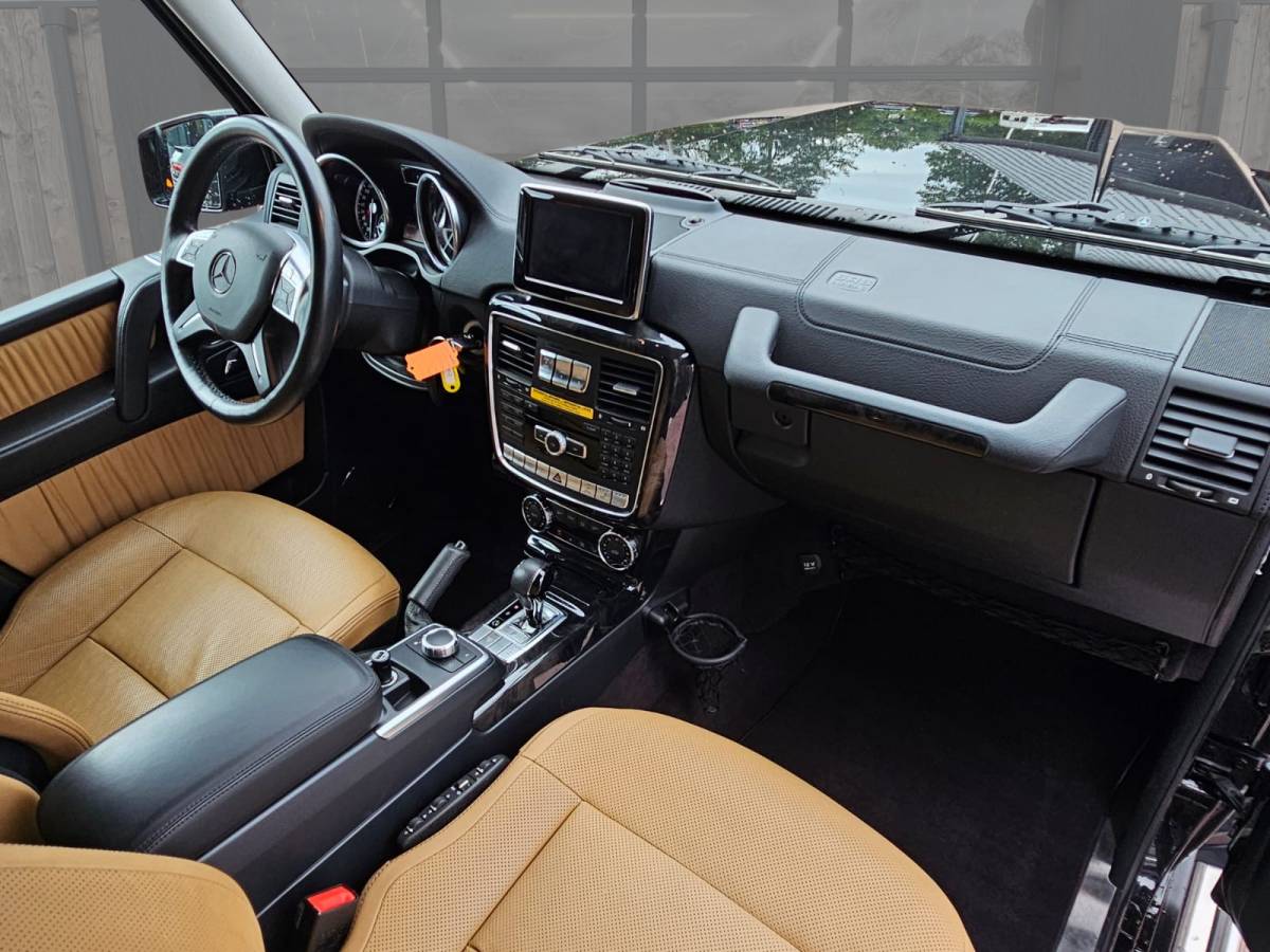 Mercedes-Benz G-Klasse Mercedes-Benz G-klasse 350 BLUETEC 211PK | Distronic | Schuif/kantel dak | Designo | Stoelverwarming/verkoeling | Stuurverw. | Trekhaak | Elek. stoelen + memory | Camera | Standverwarming | Grijs kenteken | Vol |