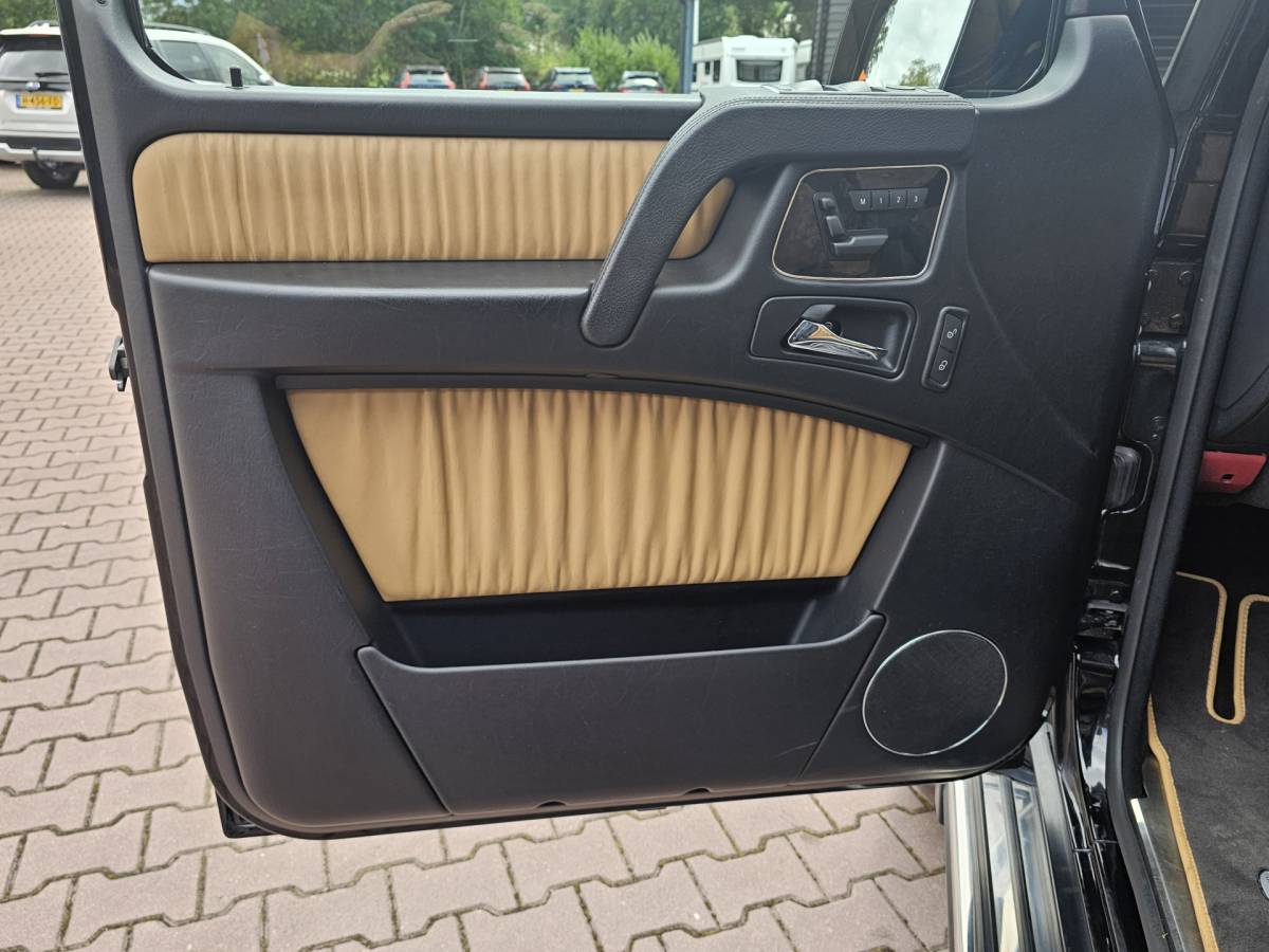 Mercedes-Benz G-Klasse Mercedes-Benz G-klasse 350 BLUETEC 211PK | Distronic | Schuif/kantel dak | Designo | Stoelverwarming/verkoeling | Stuurverw. | Trekhaak | Elek. stoelen + memory | Camera | Standverwarming | Grijs kenteken | Vol |