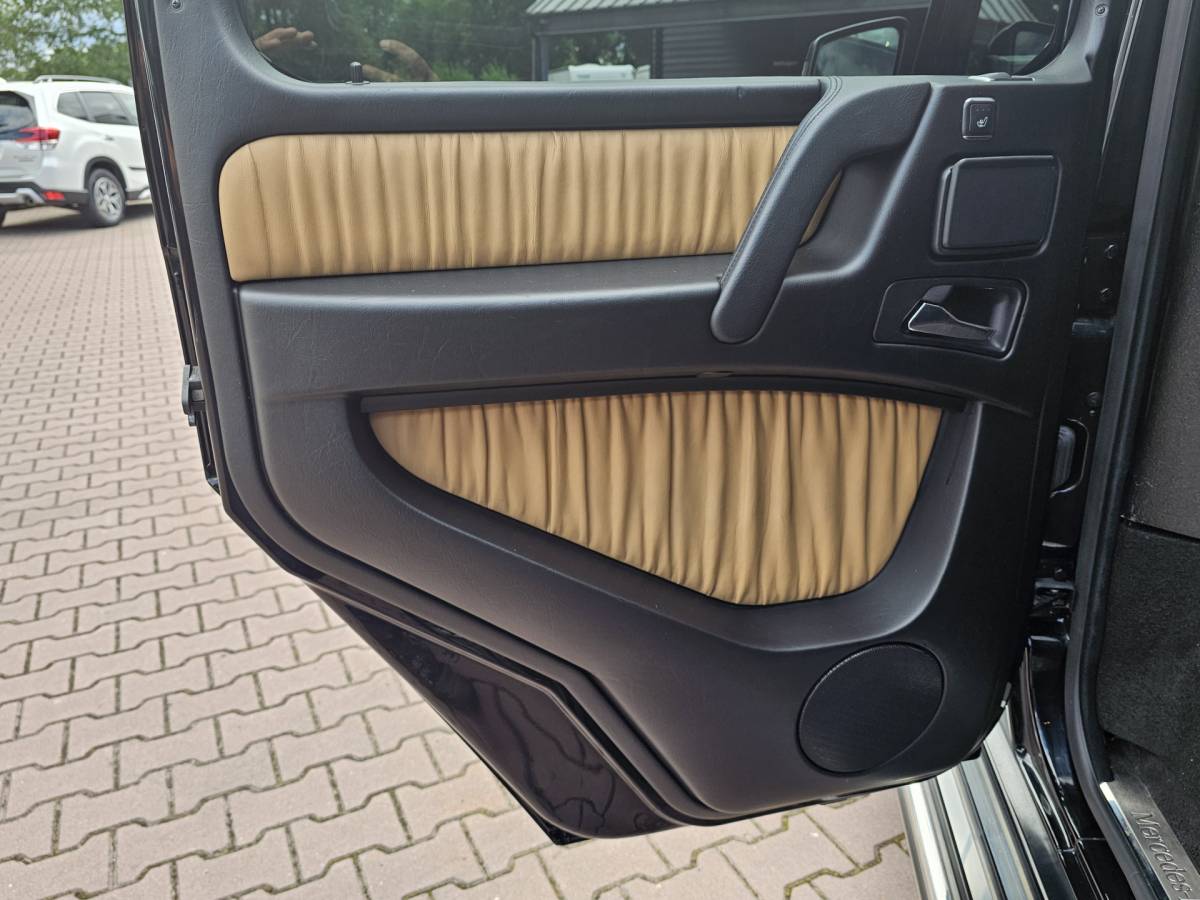 Mercedes-Benz G-Klasse Mercedes-Benz G-klasse 350 BLUETEC 211PK | Distronic | Schuif/kantel dak | Designo | Stoelverwarming/verkoeling | Stuurverw. | Trekhaak | Elek. stoelen + memory | Camera | Standverwarming | Grijs kenteken | Vol |