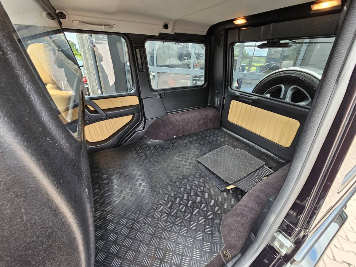Mercedes-Benz G-Klasse Mercedes-Benz G-klasse 350 BLUETEC 211PK | Distronic | Schuif/kantel dak | Designo | Stoelverwarming/verkoeling | Stuurverw. | Trekhaak | Elek. stoelen + memory | Camera | Standverwarming | Grijs kenteken | Vol |
