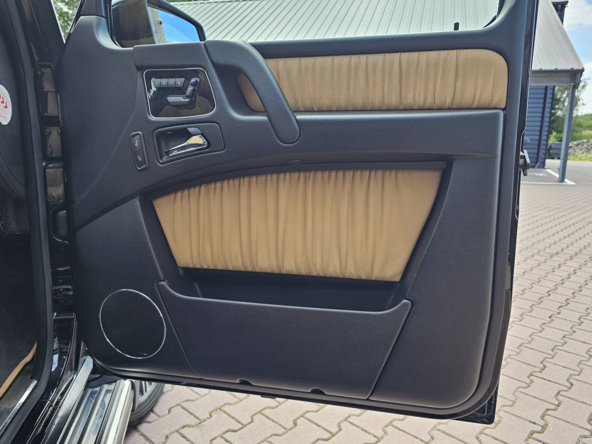 Mercedes-Benz G-Klasse Mercedes-Benz G-klasse 350 BLUETEC 211PK | Distronic | Schuif/kantel dak | Designo | Stoelverwarming/verkoeling | Stuurverw. | Trekhaak | Elek. stoelen + memory | Camera | Standverwarming | Grijs kenteken | Vol |