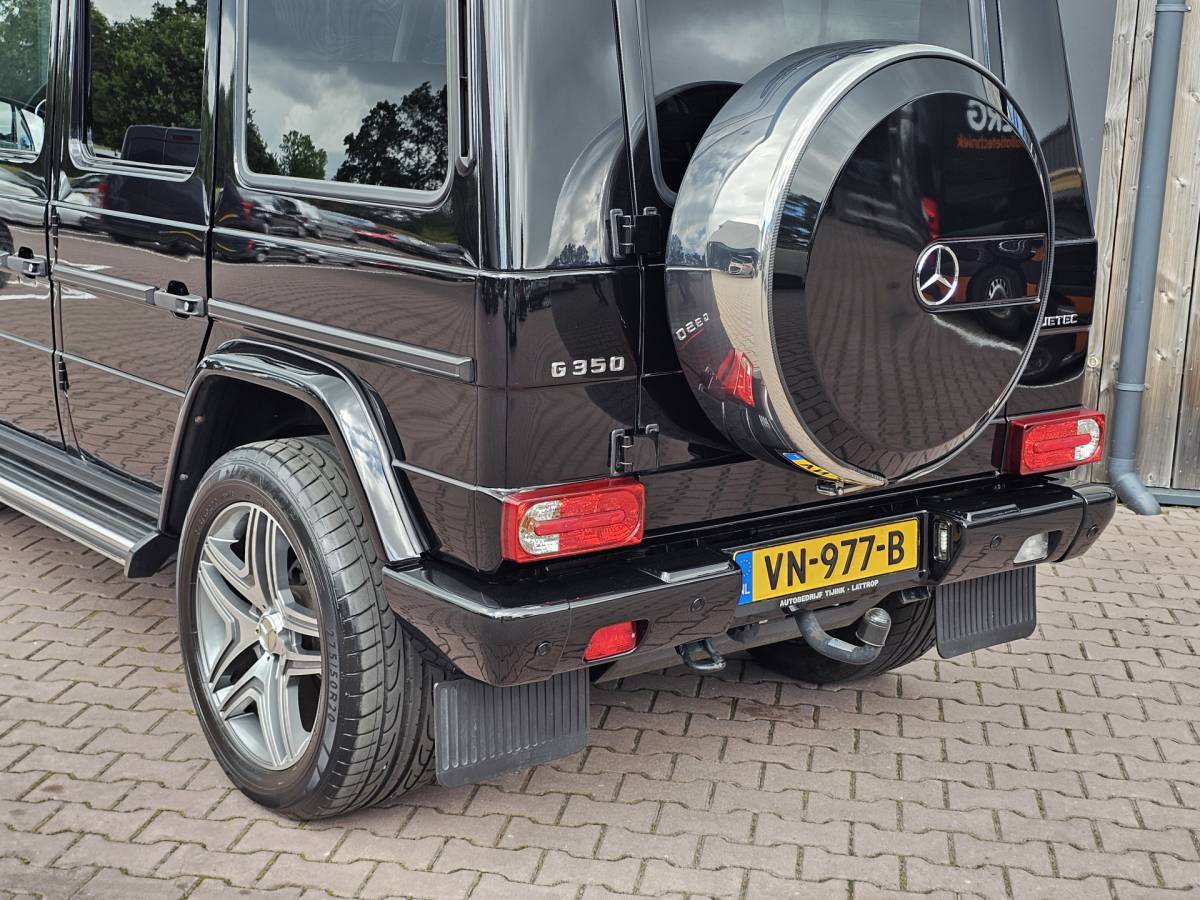 Mercedes-Benz G-Klasse Mercedes-Benz G-klasse 350 BLUETEC 211PK | Distronic | Schuif/kantel dak | Designo | Stoelverwarming/verkoeling | Stuurverw. | Trekhaak | Elek. stoelen + memory | Camera | Standverwarming | Grijs kenteken | Vol |