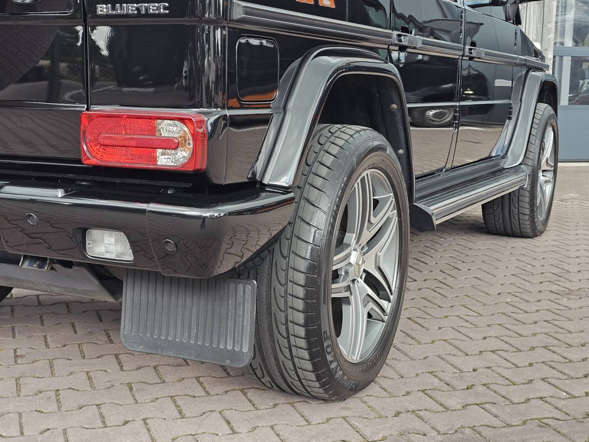 Mercedes-Benz G-Klasse Mercedes-Benz G-klasse 350 BLUETEC 211PK | Distronic | Schuif/kantel dak | Designo | Stoelverwarming/verkoeling | Stuurverw. | Trekhaak | Elek. stoelen + memory | Camera | Standverwarming | Grijs kenteken | Vol |