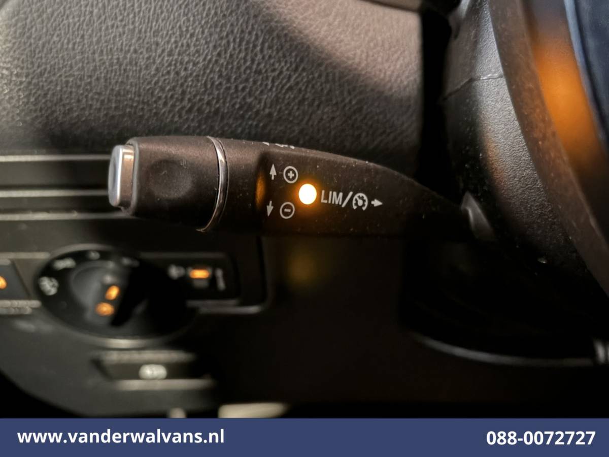 Mercedes-Benz Vito Mercedes-Benz Vito 116 CDI 164pk L2H1 Euro6 Airco | Camera | Navigatie | Cruisecontrol | Stoelverwarming Bijrijdersbank, Achterklep