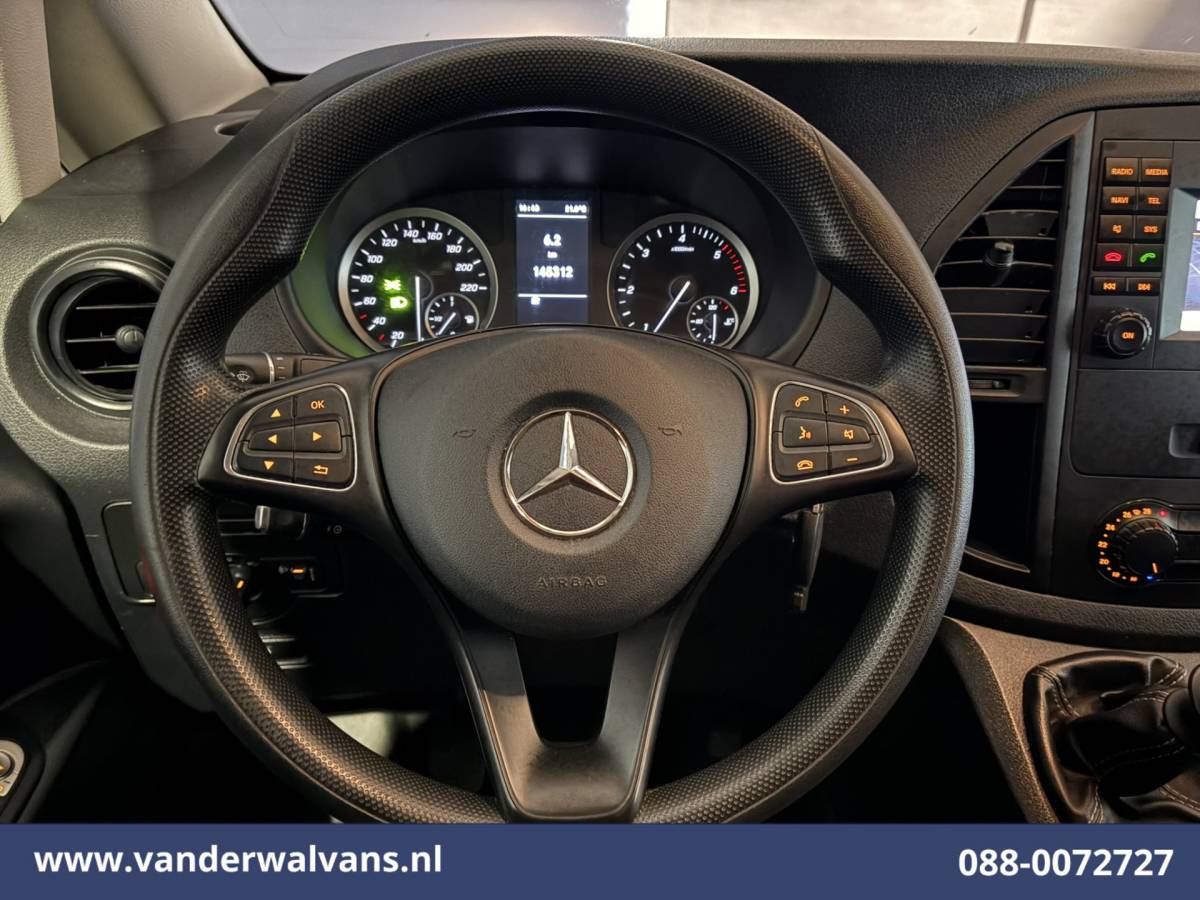Mercedes-Benz Vito Mercedes-Benz Vito 116 CDI 164pk L2H1 Euro6 Airco | Camera | Navigatie | Cruisecontrol | Stoelverwarming Bijrijdersbank, Achterklep