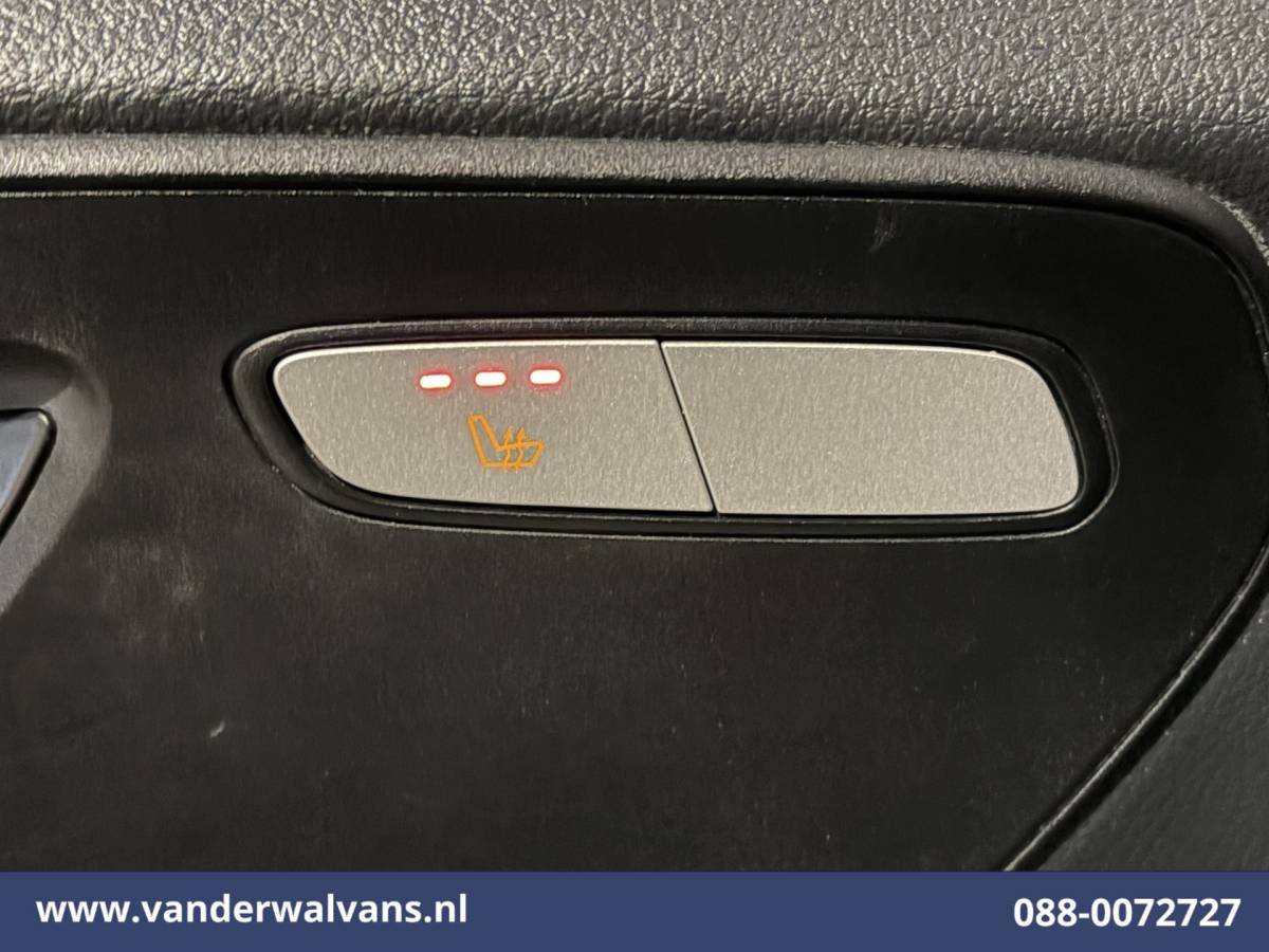 Mercedes-Benz Vito Mercedes-Benz Vito 116 CDI 164pk L2H1 Euro6 Airco | Camera | Navigatie | Cruisecontrol | Stoelverwarming Bijrijdersbank, Achterklep