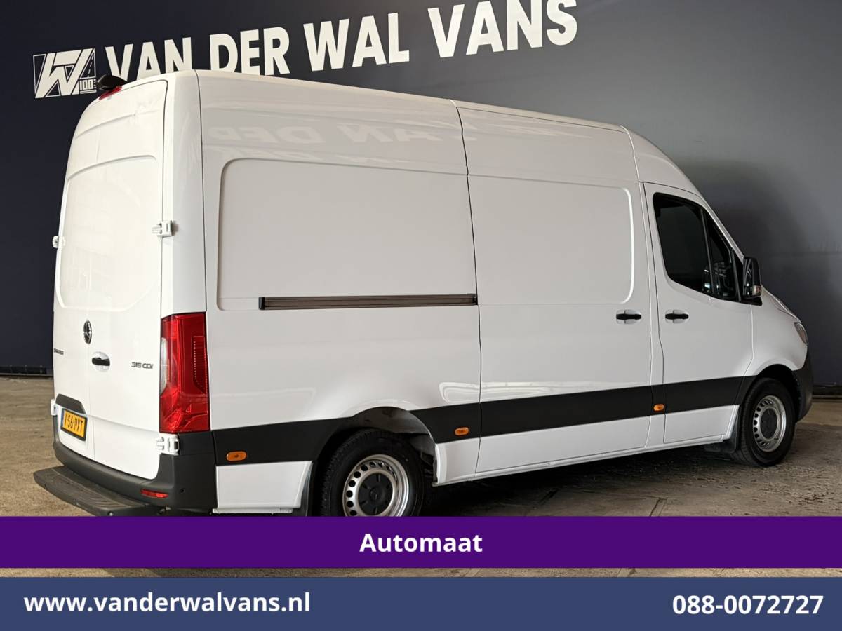 Mercedes-Benz Sprinter Mercedes-Benz Sprinter 315 CDI 150pk 9G-Tronic Automaat L2H2 Euro6 Airco | Camera | Apple Carplay | Cruisecontrol Android Auto, Chauffeursstoel, Stoelverwarming, Parkeersensoren, Bijrijdersbank