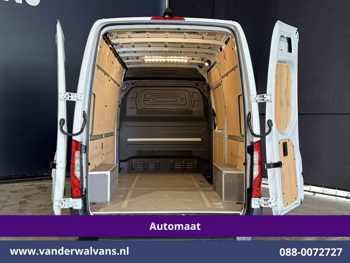 Mercedes-Benz Sprinter Mercedes-Benz Sprinter 315 CDI 150pk 9G-Tronic Automaat L2H2 Euro6 Airco | Camera | Apple Carplay | Cruisecontrol Android Auto, Chauffeursstoel, Stoelverwarming, Parkeersensoren, Bijrijdersbank