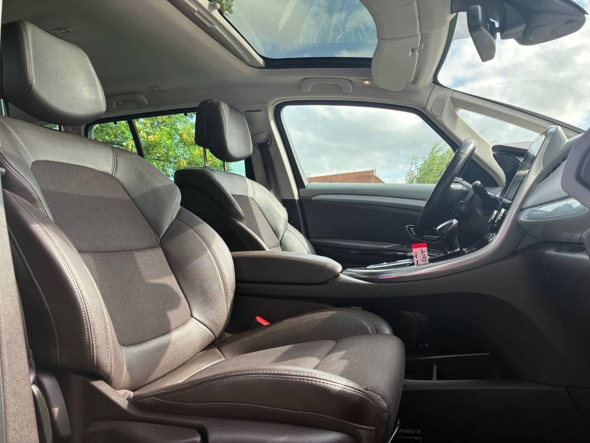 Renault Espace Renault Espace 1.6 dCi Dynamique 7p. | Automaat + Schuif/kantel dak + Clima + Cruise nu € 7.975,-!!!