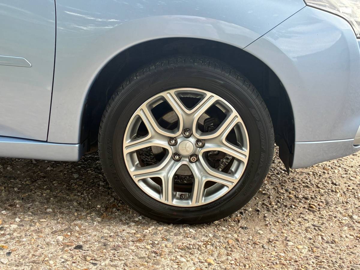 Mitsubishi Outlander Mitsubishi Outlander 2.0 PHEV Executive Edition | Half leder + Clima + Cruise nu € 9.975,-!!!