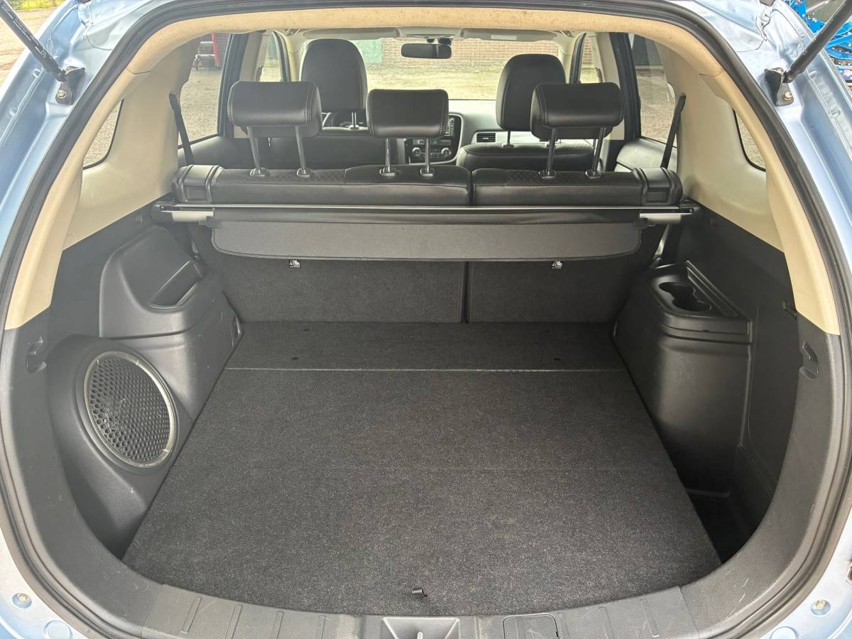 Mitsubishi Outlander Mitsubishi Outlander 2.0 PHEV Executive Edition | Half leder + Clima + Cruise nu € 9.975,-!!!