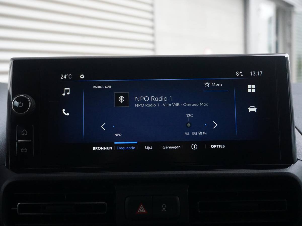 Opel Combo-e Opel Combo Electric L2 50kWh | 0% rente | camera | Apple Carplay/Android Auto  | laadruimtebetimmering | Comfort stoelen | rijklaarprijs