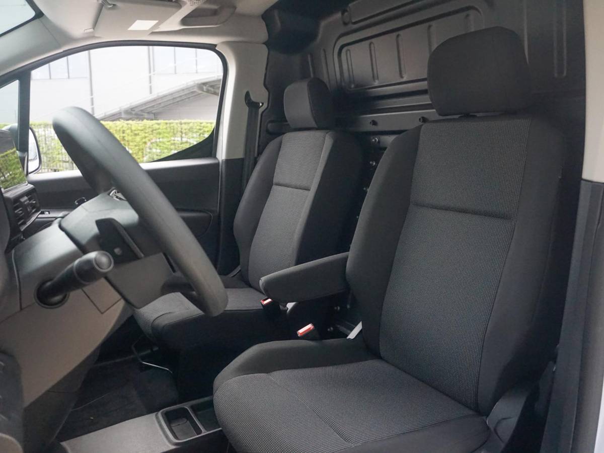 Opel Combo-e Opel Combo Electric L2 50kWh | camera | Apple Carplay/Android Auto  | laadruimtebetimmering | Comfort stoelen | rijklaarprijs