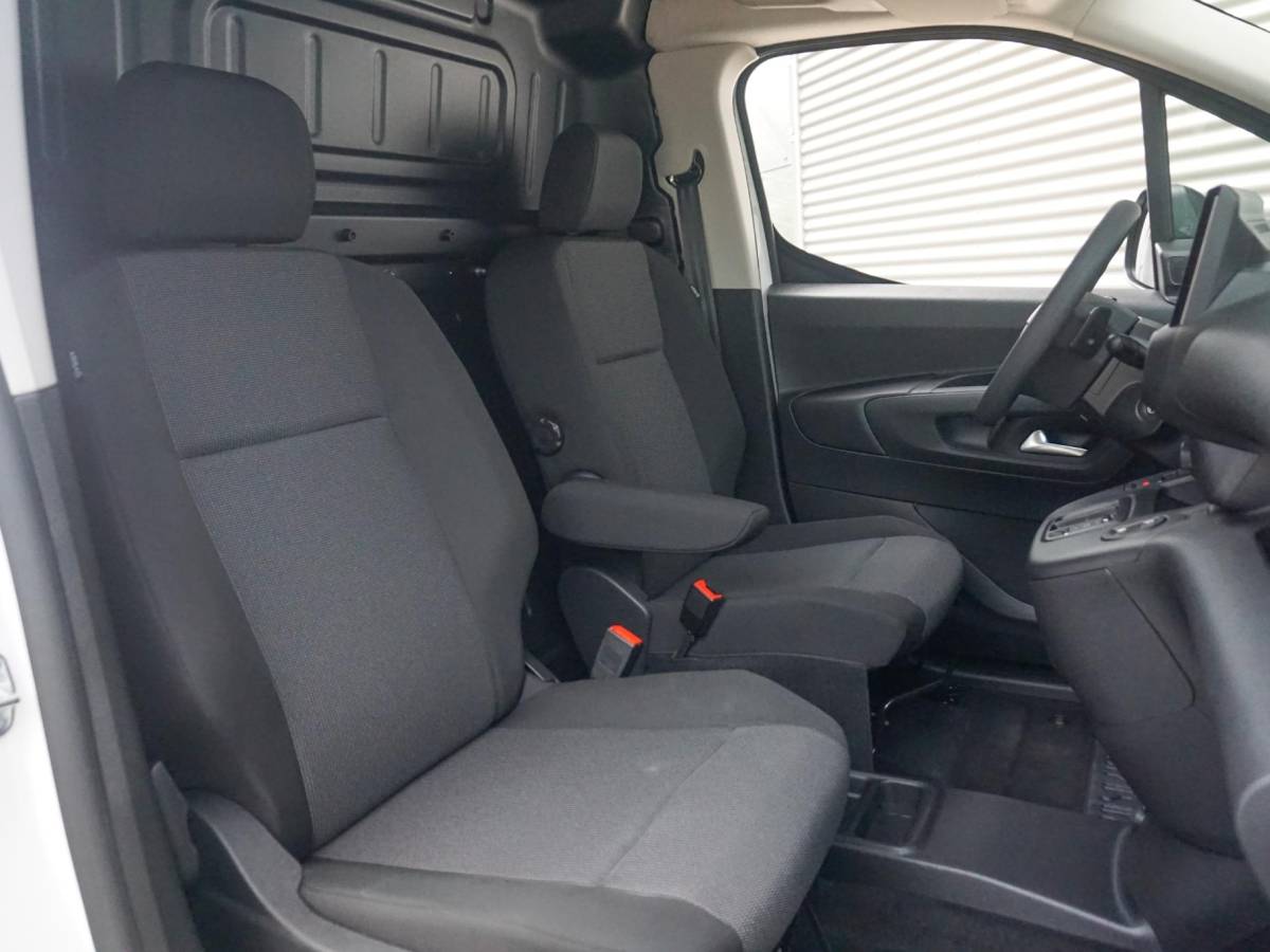 Opel Combo-e Opel Combo Electric L2 50kWh | camera | Apple Carplay/Android Auto  | laadruimtebetimmering | Comfort stoelen | rijklaarprijs