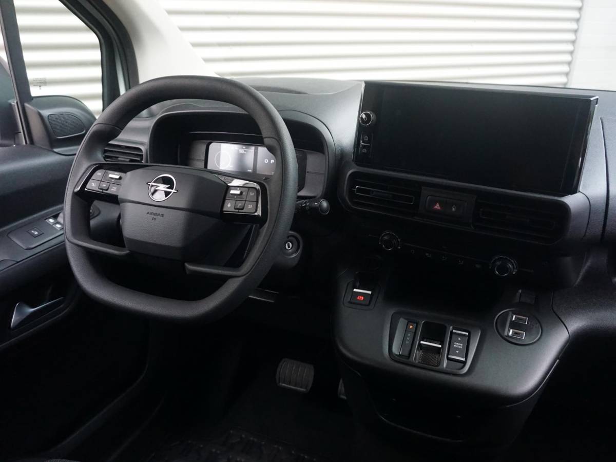 Opel Combo-e Opel Combo Electric L2 50kWh | camera | Apple Carplay/Android Auto  | laadruimtebetimmering | Comfort stoelen | rijklaarprijs
