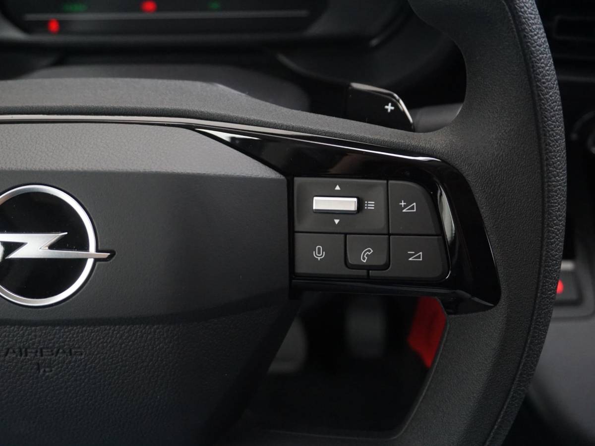 Opel Combo-e Opel Combo Electric L2 50kWh | camera | Apple Carplay/Android Auto  | laadruimtebetimmering | Comfort stoelen | rijklaarprijs