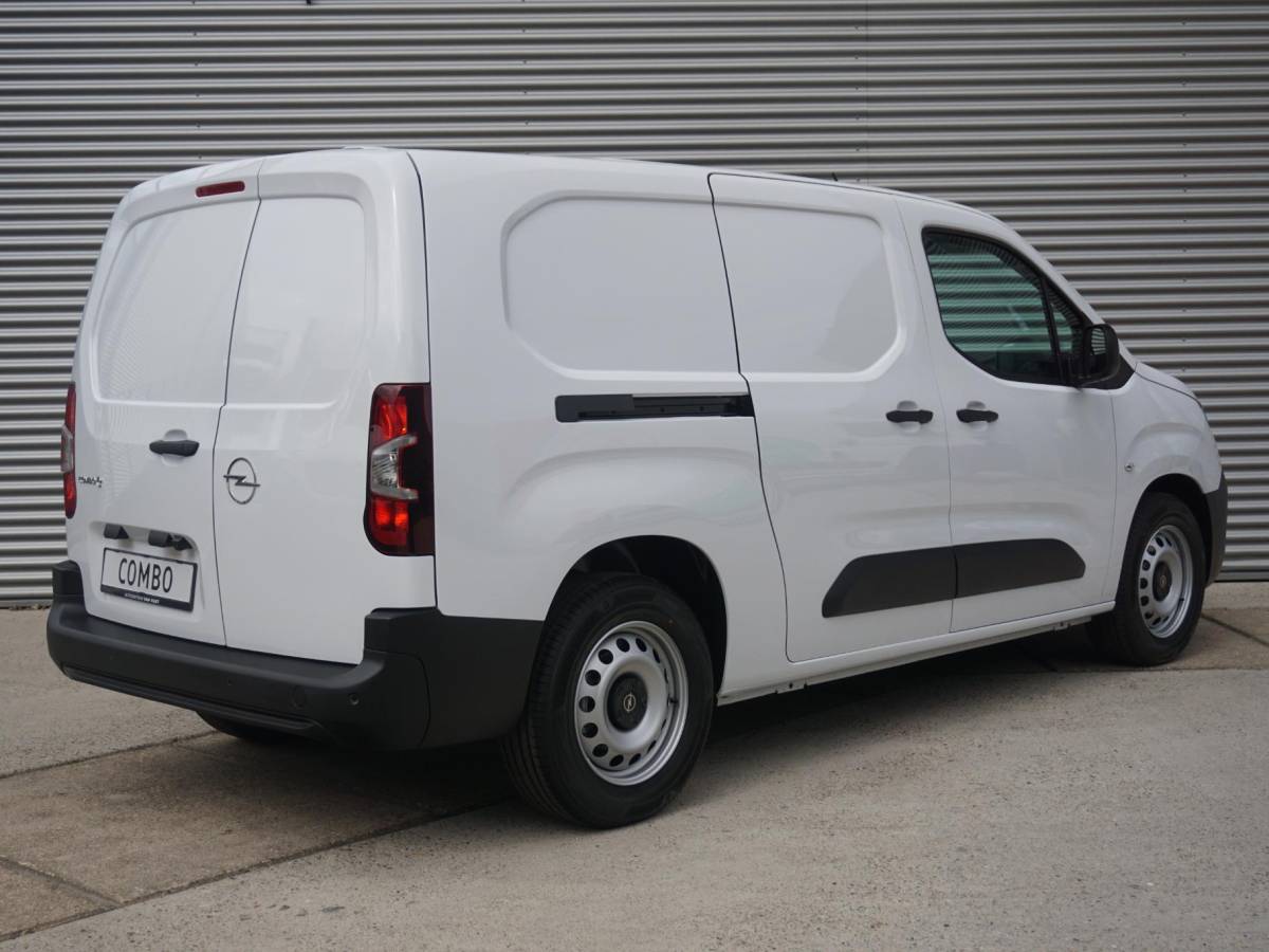 Opel Combo-e Opel Combo Electric L2 50kWh | camera | Apple Carplay/Android Auto  | laadruimtebetimmering | Comfort stoelen | rijklaarprijs