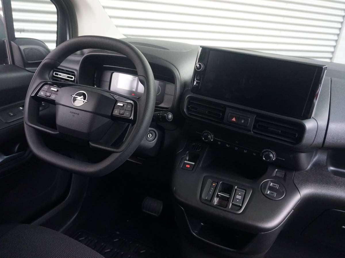 Opel Combo-e Opel Combo Electric L2 50kWh | camera | Apple Carplay/Android Auto  | laadruimtebetimmering | Comfort stoelen | rijklaarprijs