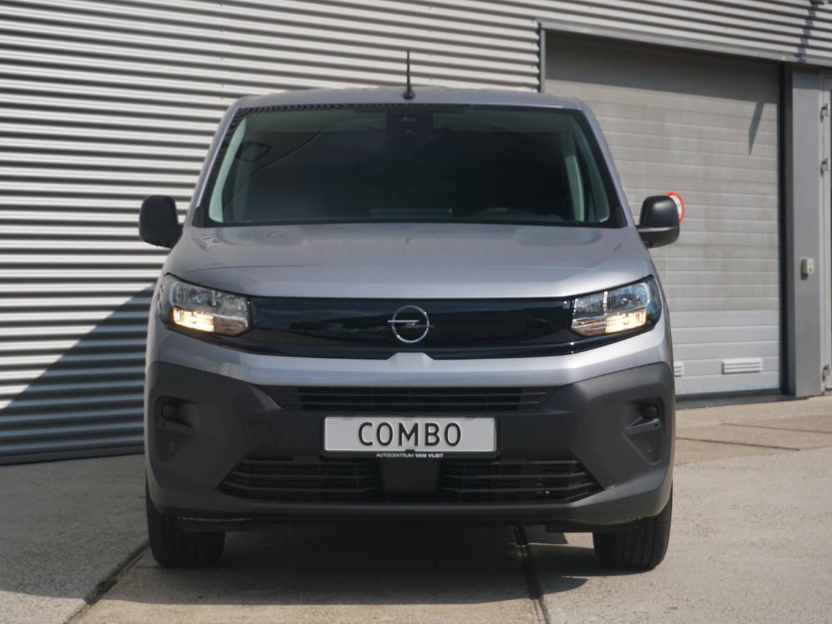 Opel Combo-e Opel Combo Electric L2 50kWh | camera | Apple Carplay/Android Auto  | laadruimtebetimmering | Comfort stoelen | rijklaarprijs