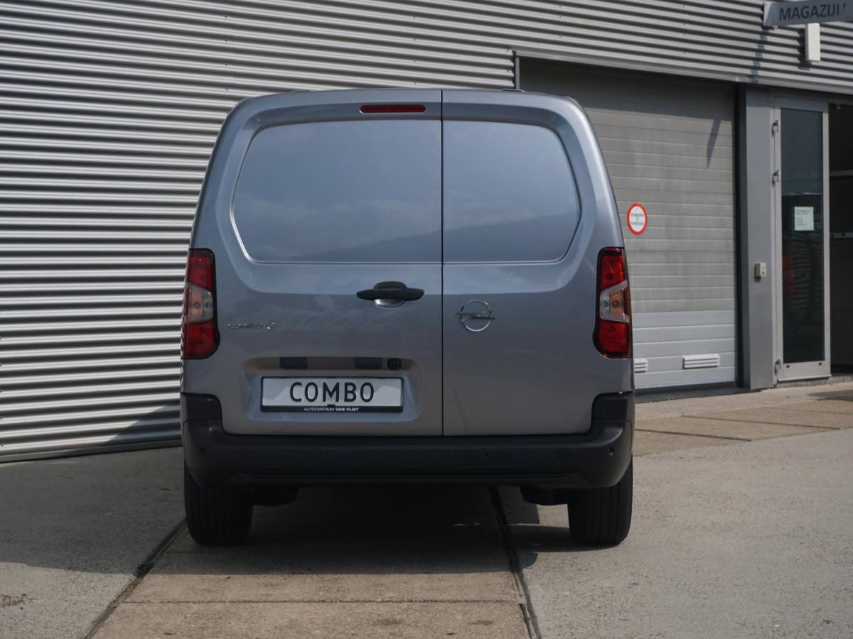 Opel Combo-e Opel Combo Electric L2 50kWh | camera | Apple Carplay/Android Auto  | laadruimtebetimmering | Comfort stoelen | rijklaarprijs