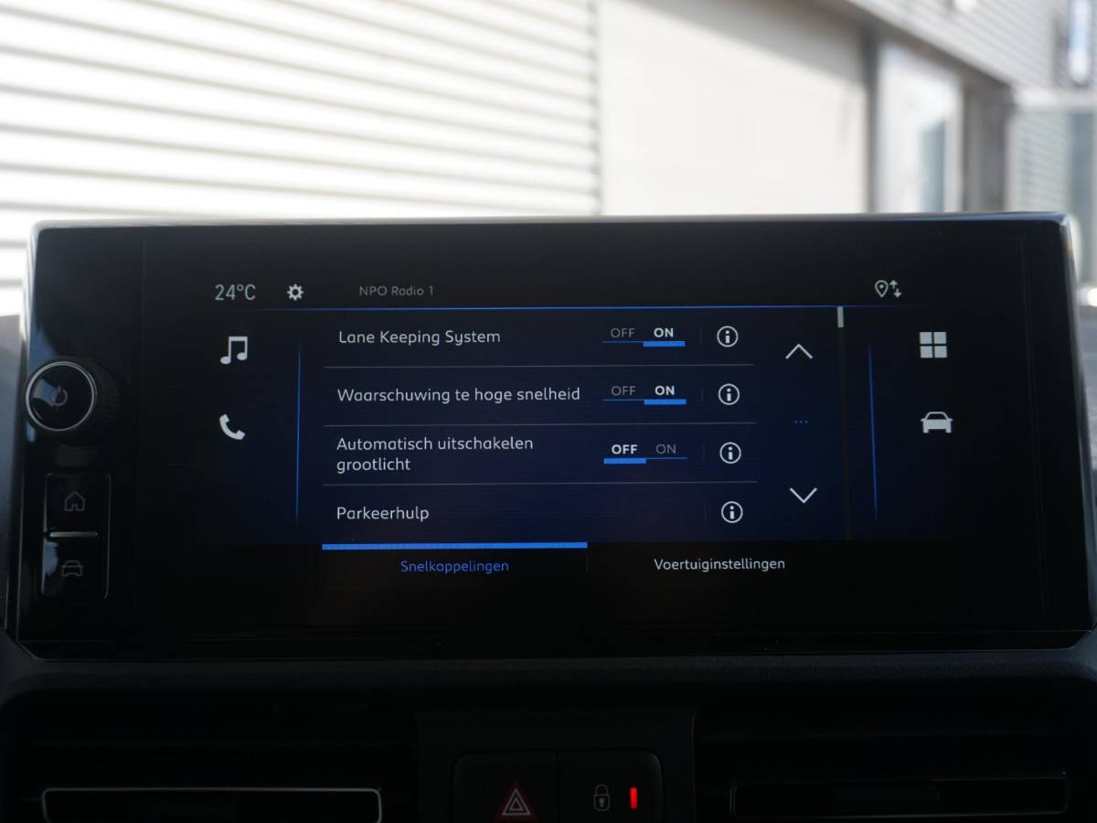Opel Combo-e Opel Combo Electric L2 50kWh | camera | Apple Carplay/Android Auto  | laadruimtebetimmering | Comfort stoelen | rijklaarprijs