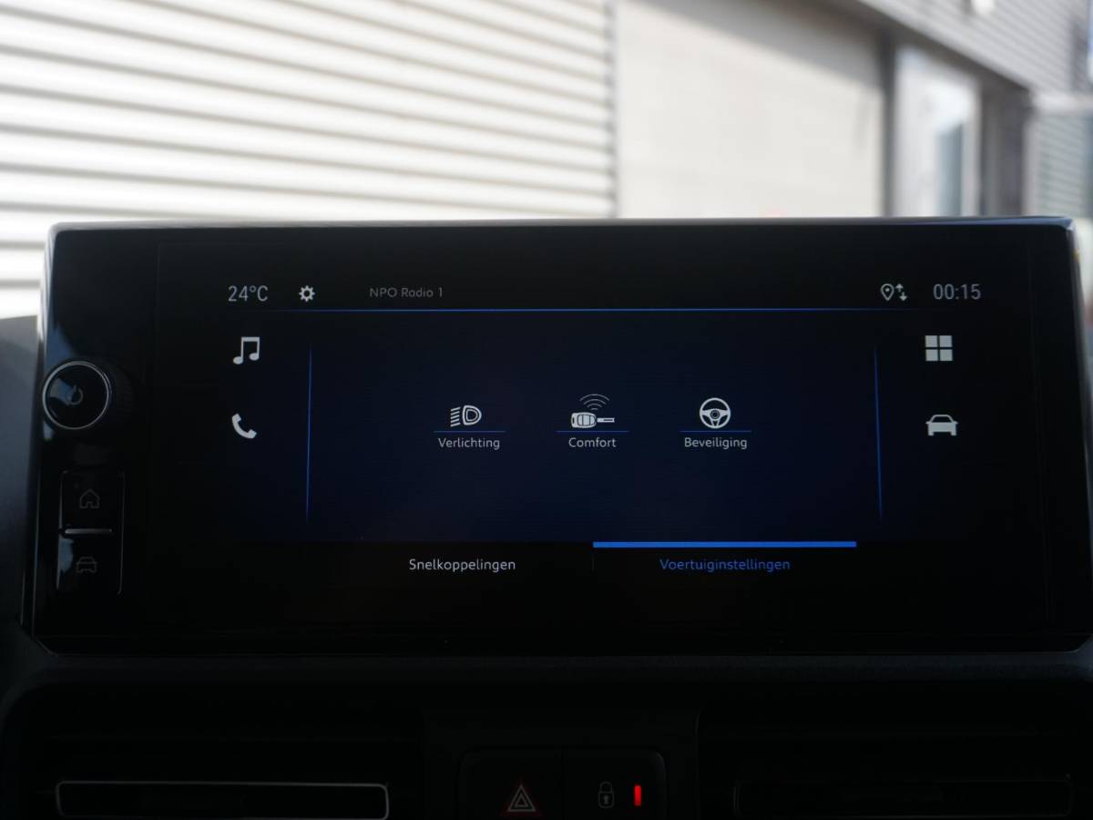 Opel Combo-e Opel Combo Electric L2 50kWh | camera | Apple Carplay/Android Auto  | laadruimtebetimmering | Comfort stoelen | rijklaarprijs