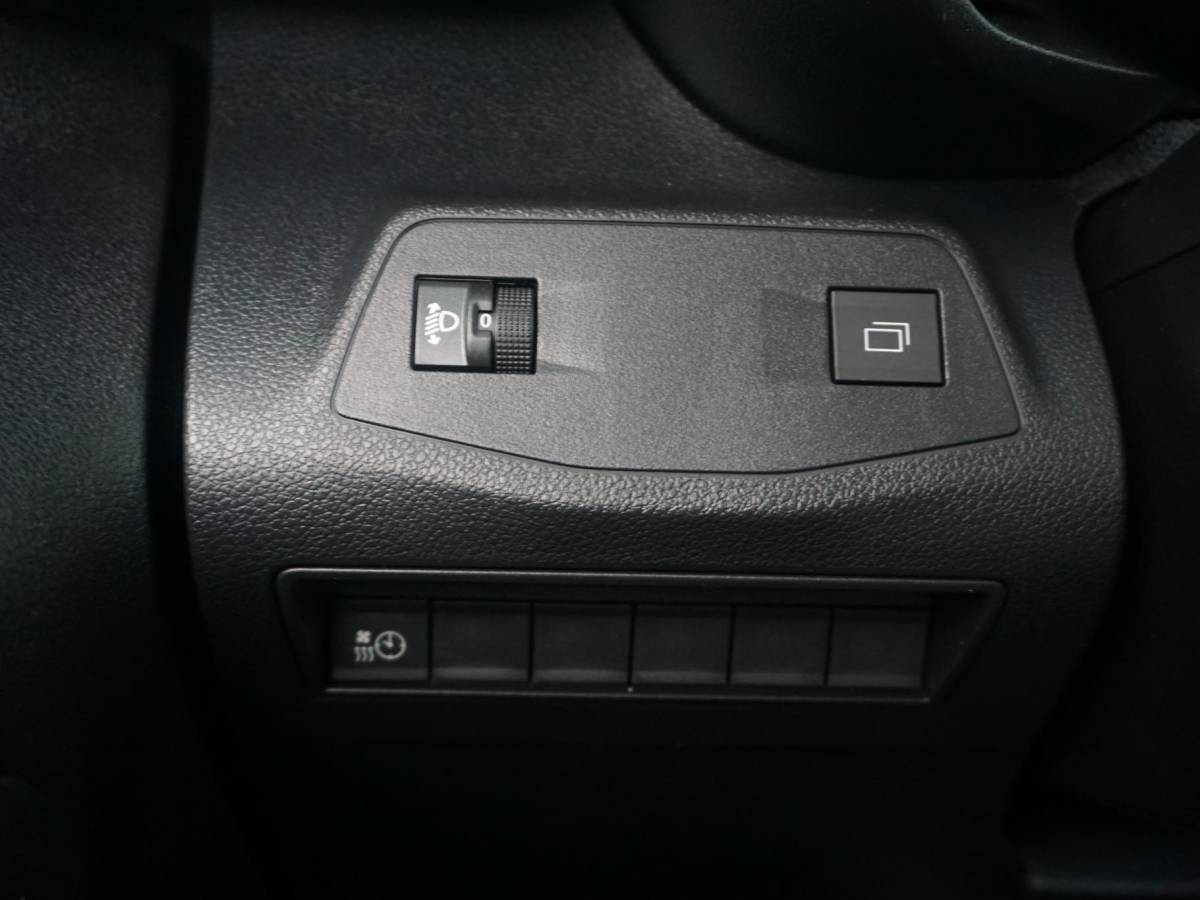 Opel Combo-e Opel Combo Electric L2 50kWh | 0% rente | camera | Apple Carplay/Android Auto  | laadruimtebetimmering | Comfort stoelen | rijklaarprijs