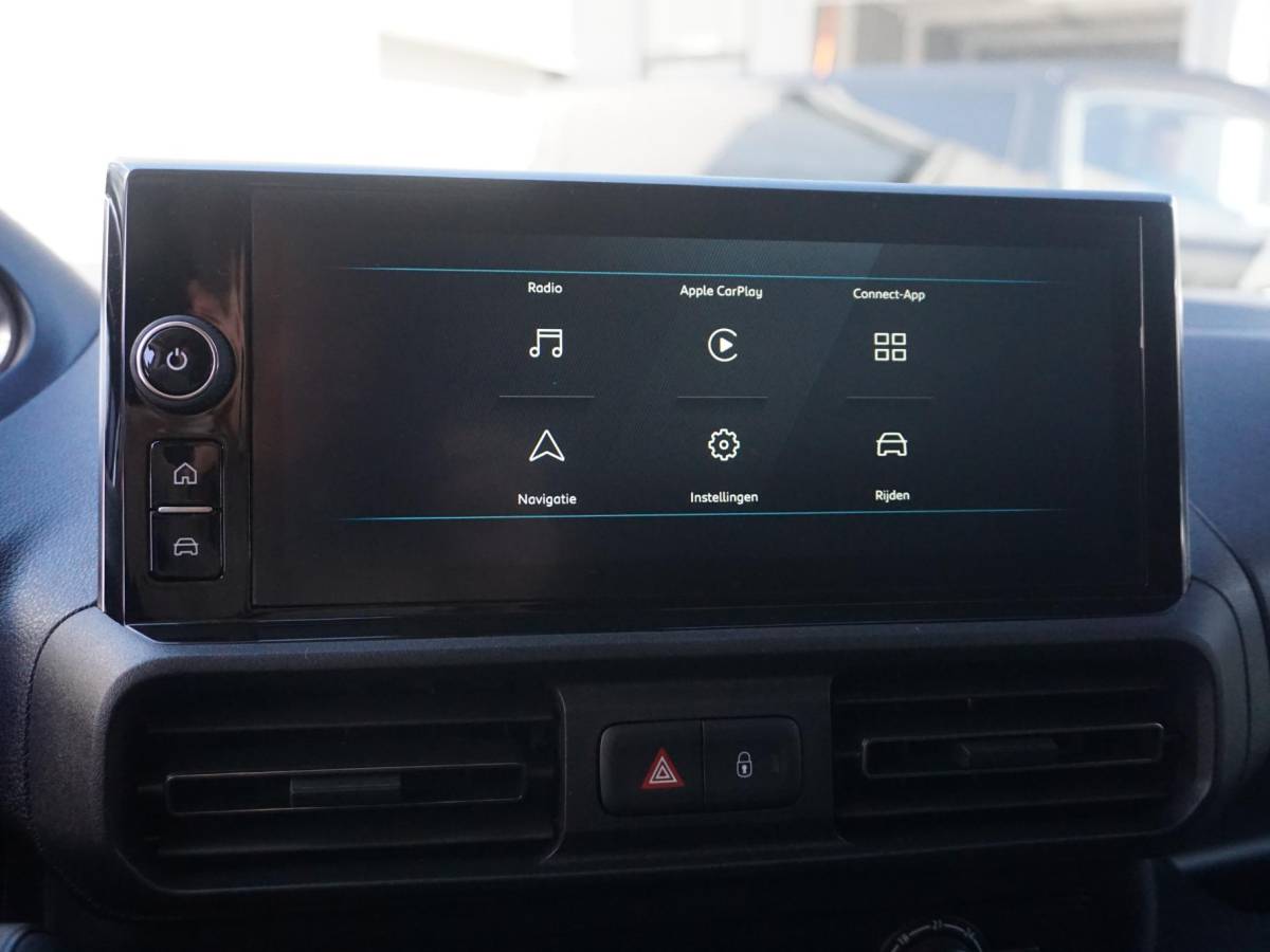 Peugeot e-Partner Peugeot e-Partner L2 50 kWh | tot 8 jaar garantie | camera | Apple Carplay | laadruimtebetimmering | ECO LED koplampen | Comfort stoel | rijklaarprijs