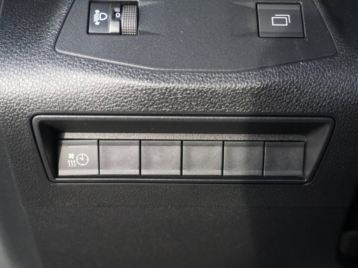 Peugeot e-Partner Peugeot e-Partner L2 50 kWh | tot 8 jaar garantie | camera | Apple Carplay | laadruimtebetimmering | ECO LED koplampen | Comfort stoel | rijklaarprijs