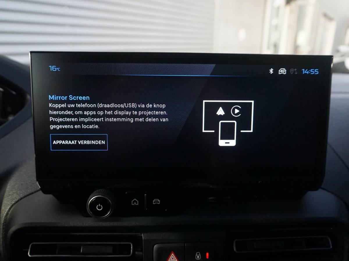 Peugeot e-Partner Peugeot e-Partner L2 50 kWh | 8 jaar garantie | camera | Apple Carplay/Android Auto | laadruimtebetimmering | Comfort stoelen | rijklaarprijs