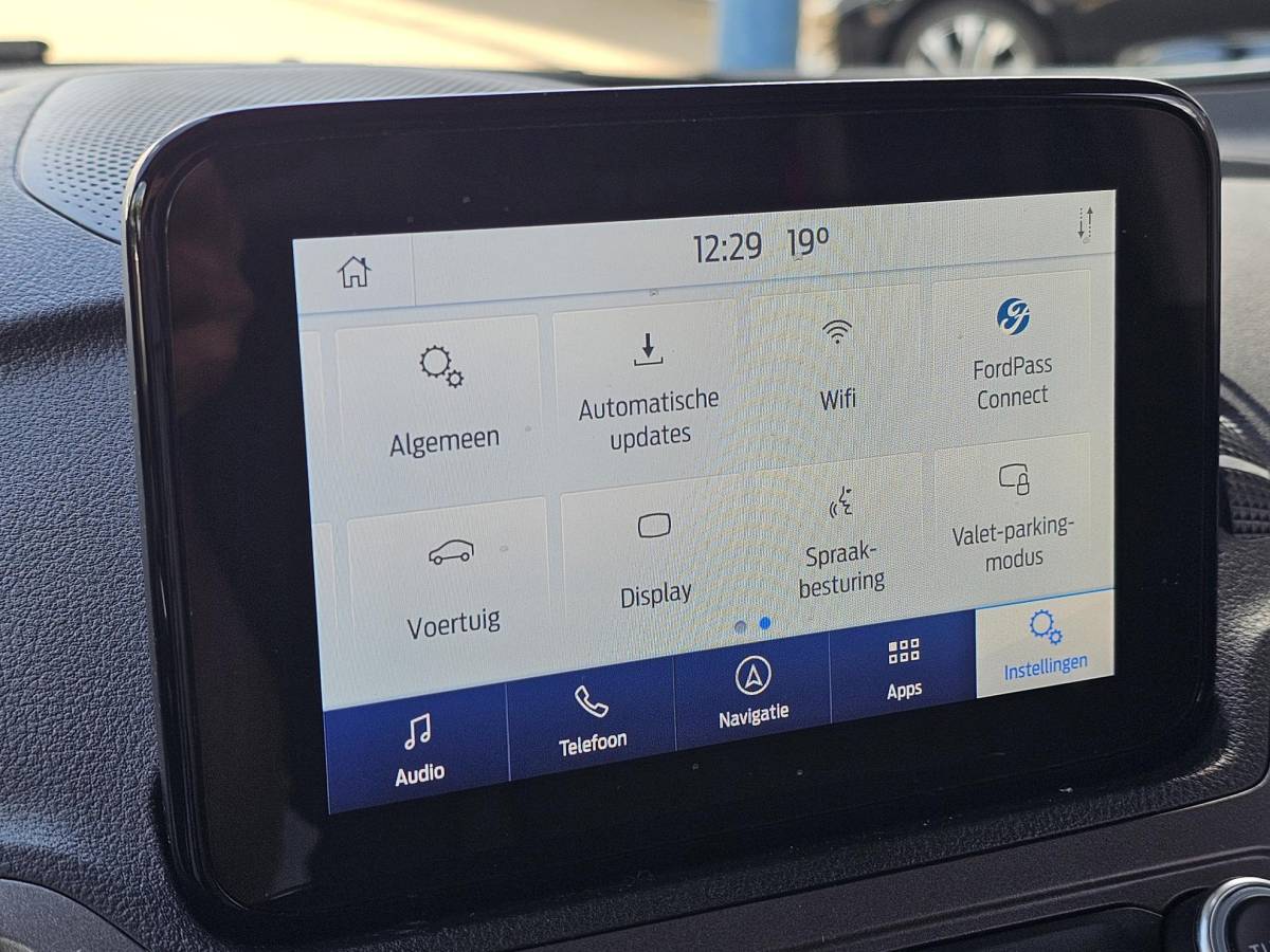 Ford Transit Connect Ford Transit Connect 1.5 EcoBlue L2 Trend 3 zitplaatsen | Navigatie | Achteruitrijcamera | Cruise control | Originele zomerset wordt nog gemonteerd