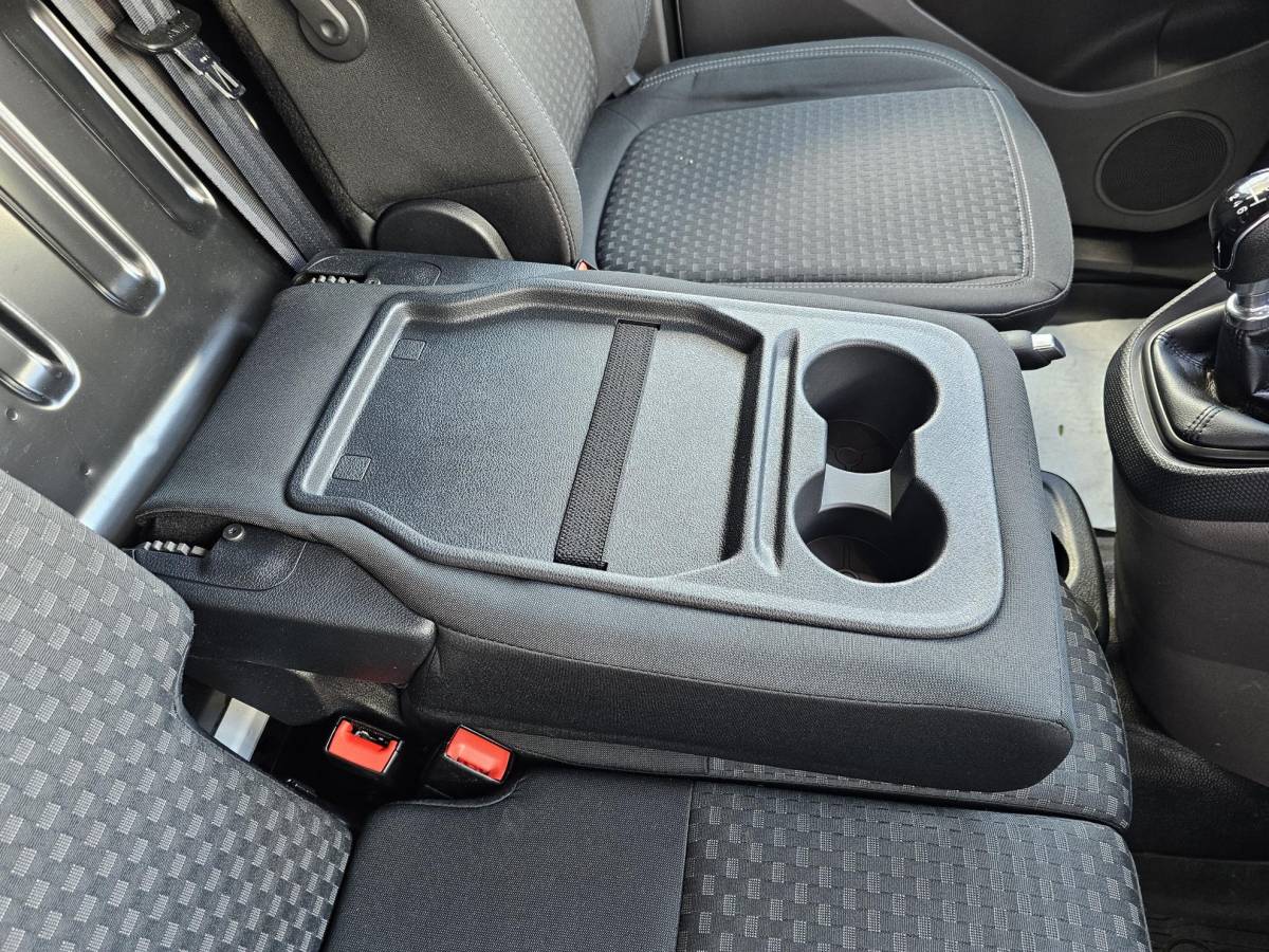 Ford Transit Connect Ford Transit Connect 1.5 EcoBlue L2 Trend 3 zitplaatsen | Navigatie | Achteruitrijcamera | Cruise control | Originele zomerset wordt nog gemonteerd