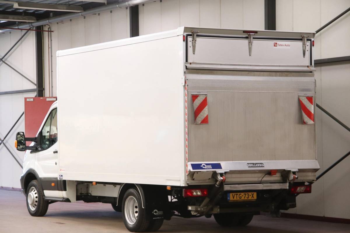 Ford Transit Ford Transit 2.0 TDCI BAKWAGEN MET LAADKLEP EURO 6