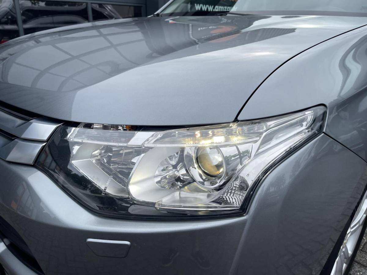 Mitsubishi Outlander Mitsubishi Outlander 2.0 Instyle AUT. 7-PEROONS|LEER|TREKHAAK|CAMERA|SCHUIFDAK|STOELVERWARMING|ROCKFORD FOSGATE