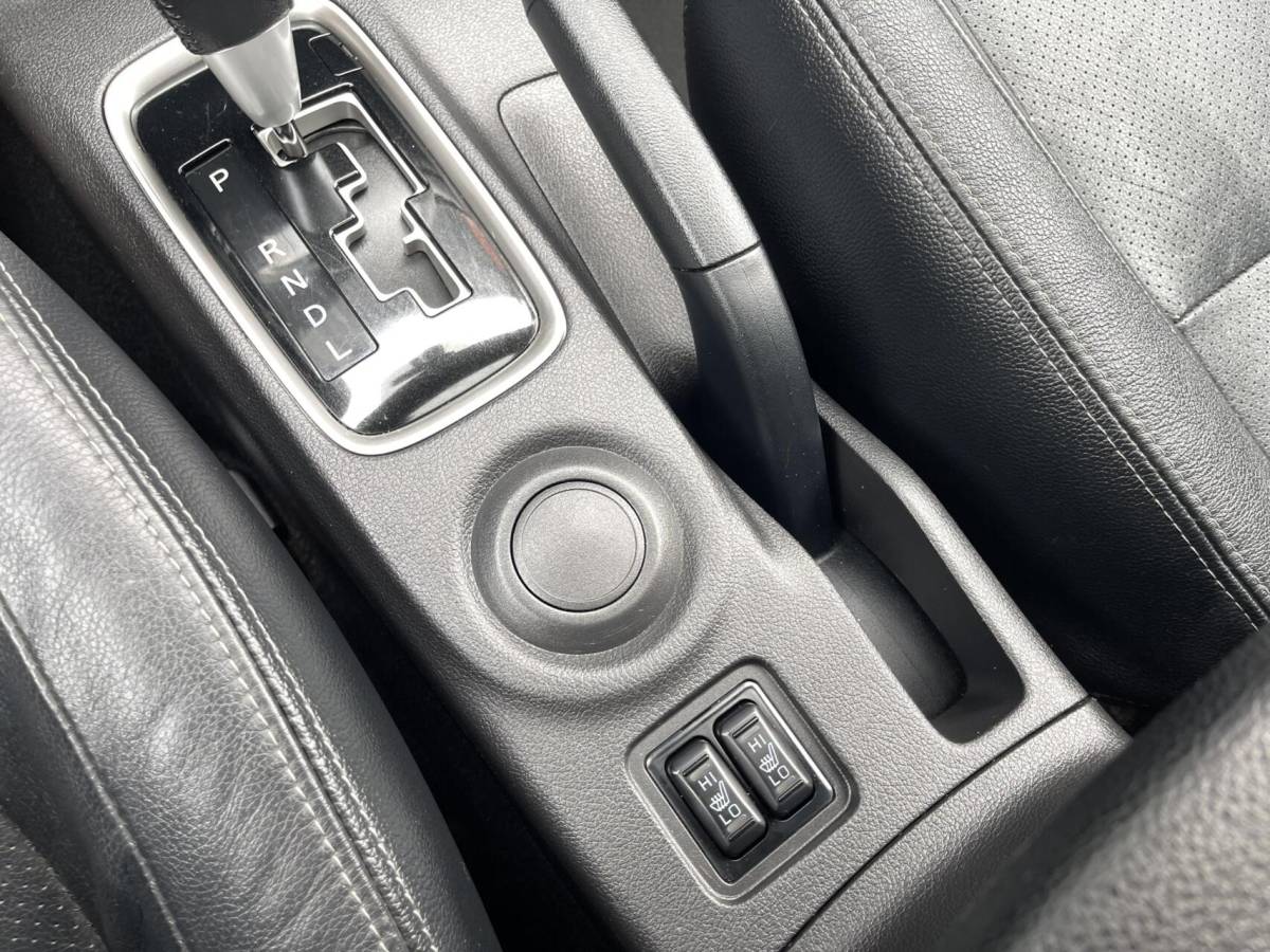 Mitsubishi Outlander Mitsubishi Outlander 2.0 Instyle AUT. 7-PEROONS|LEER|TREKHAAK|CAMERA|SCHUIFDAK|STOELVERWARMING|ROCKFORD FOSGATE