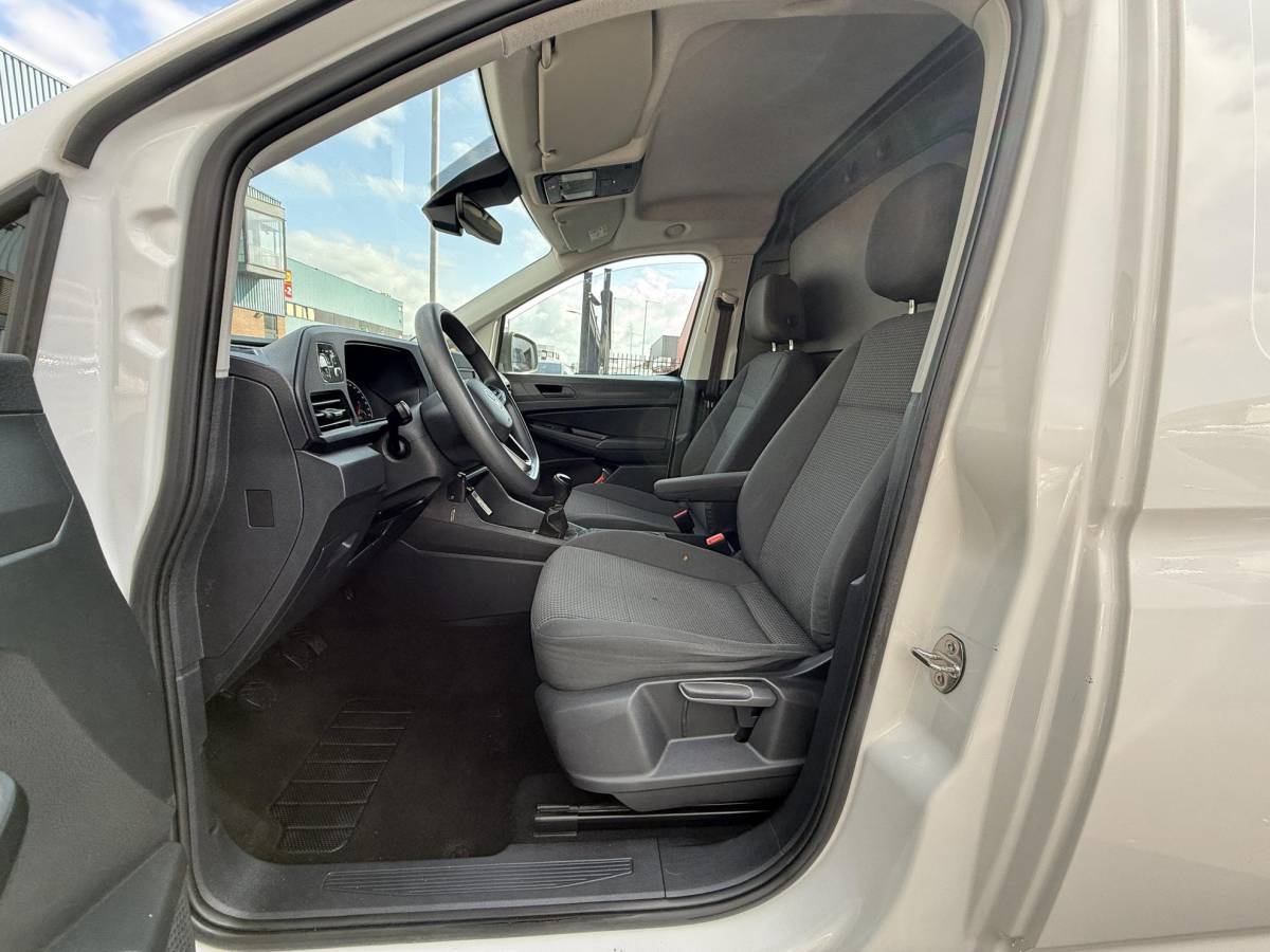 Volkswagen Caddy Volkswagen Caddy Cargo 2.0 TDI Comfort Camera, PDC, Armsteun Carplay