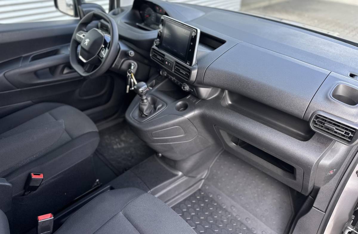 Peugeot Partner Peugeot Partner 1.5 BlueHDI MARGE BTW VRIJ Navi|Cruise|Airco