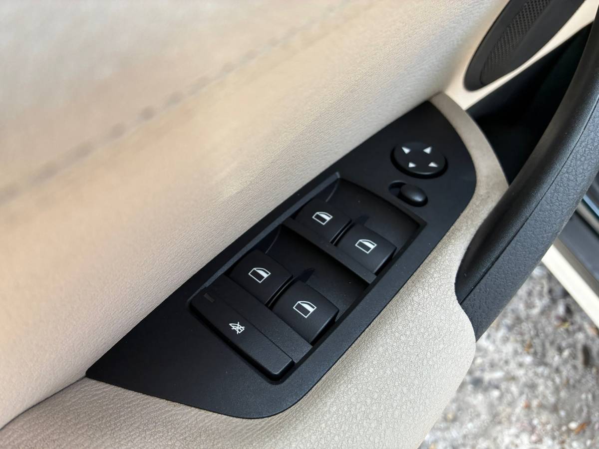 BMW X1 BMW X1 SDrive20i Upgrade Edition | Navi + Leder + Cruise Nu € 9.975,-!!!