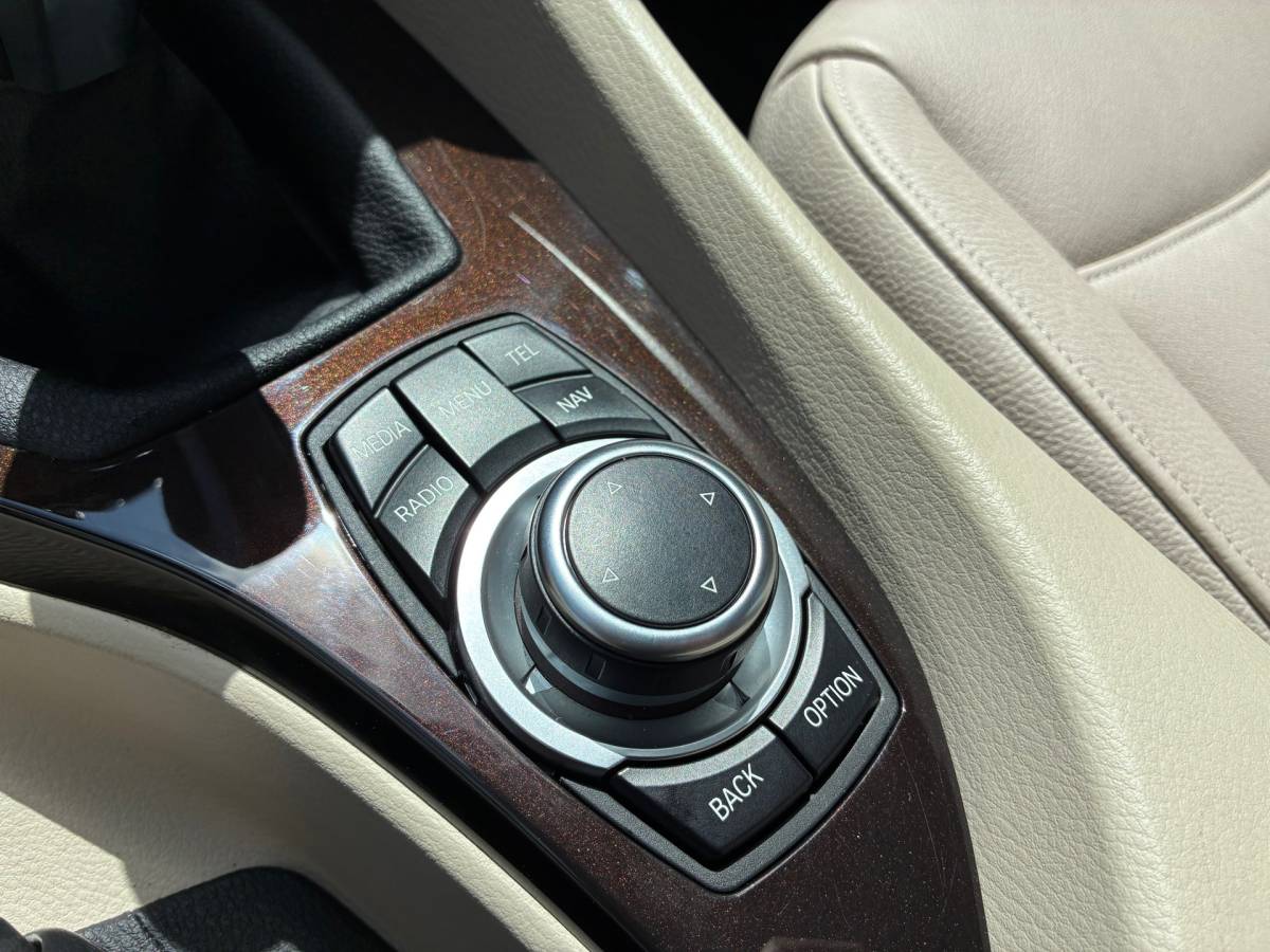 BMW X1 BMW X1 SDrive20i Upgrade Edition | Navi + Leder + Cruise Nu € 9.975,-!!!