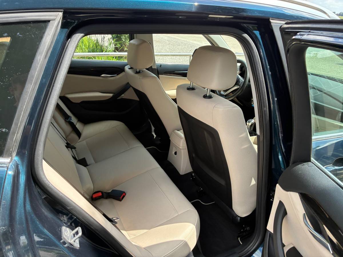 BMW X1 BMW X1 SDrive20i Upgrade Edition | Navi + Leder + Cruise Nu € 9.975,-!!!