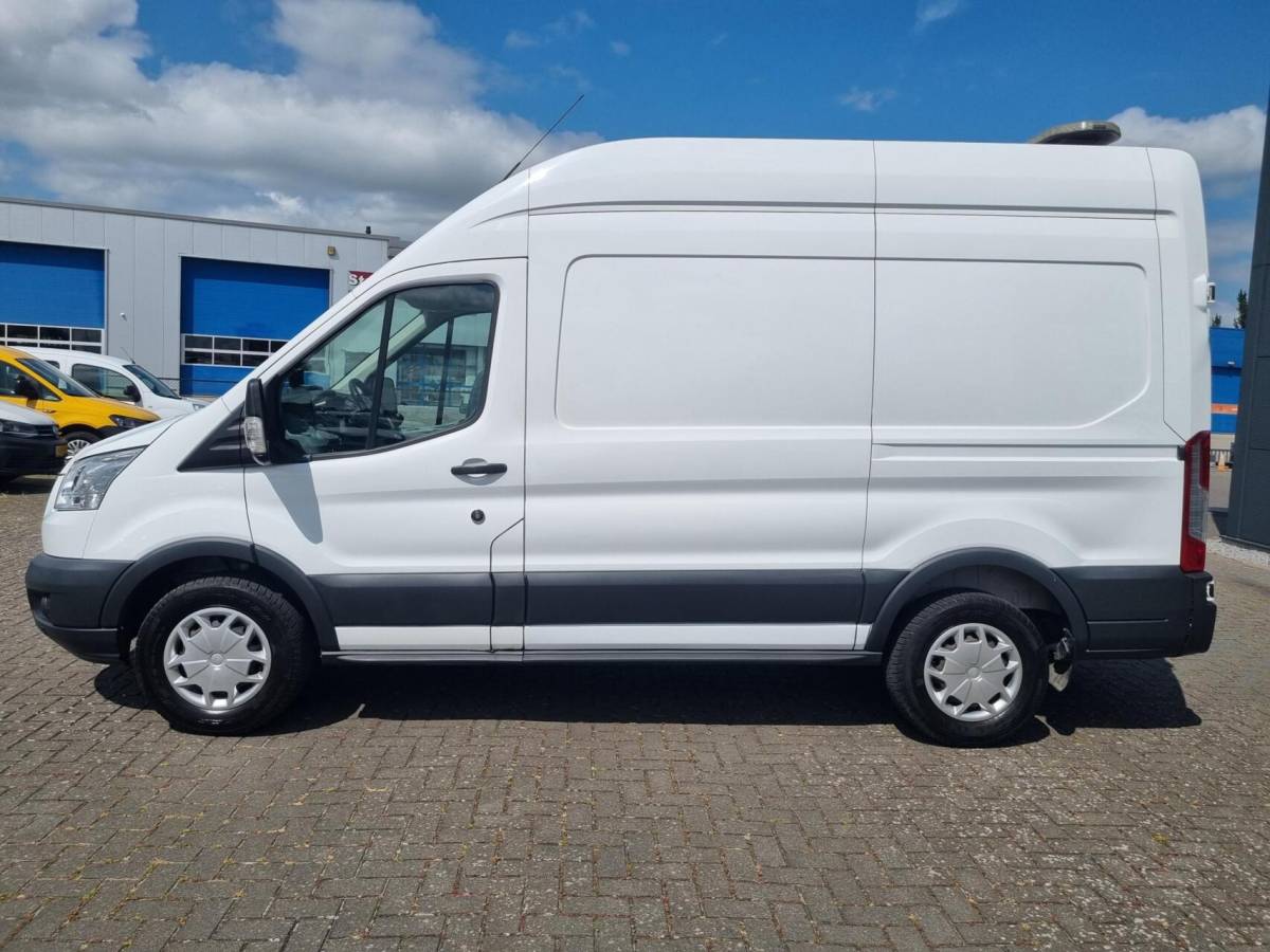 Ford Transit Ford Transit 2.0 TDCI L2H2 Airco Cruise 130pk 2750kg trek