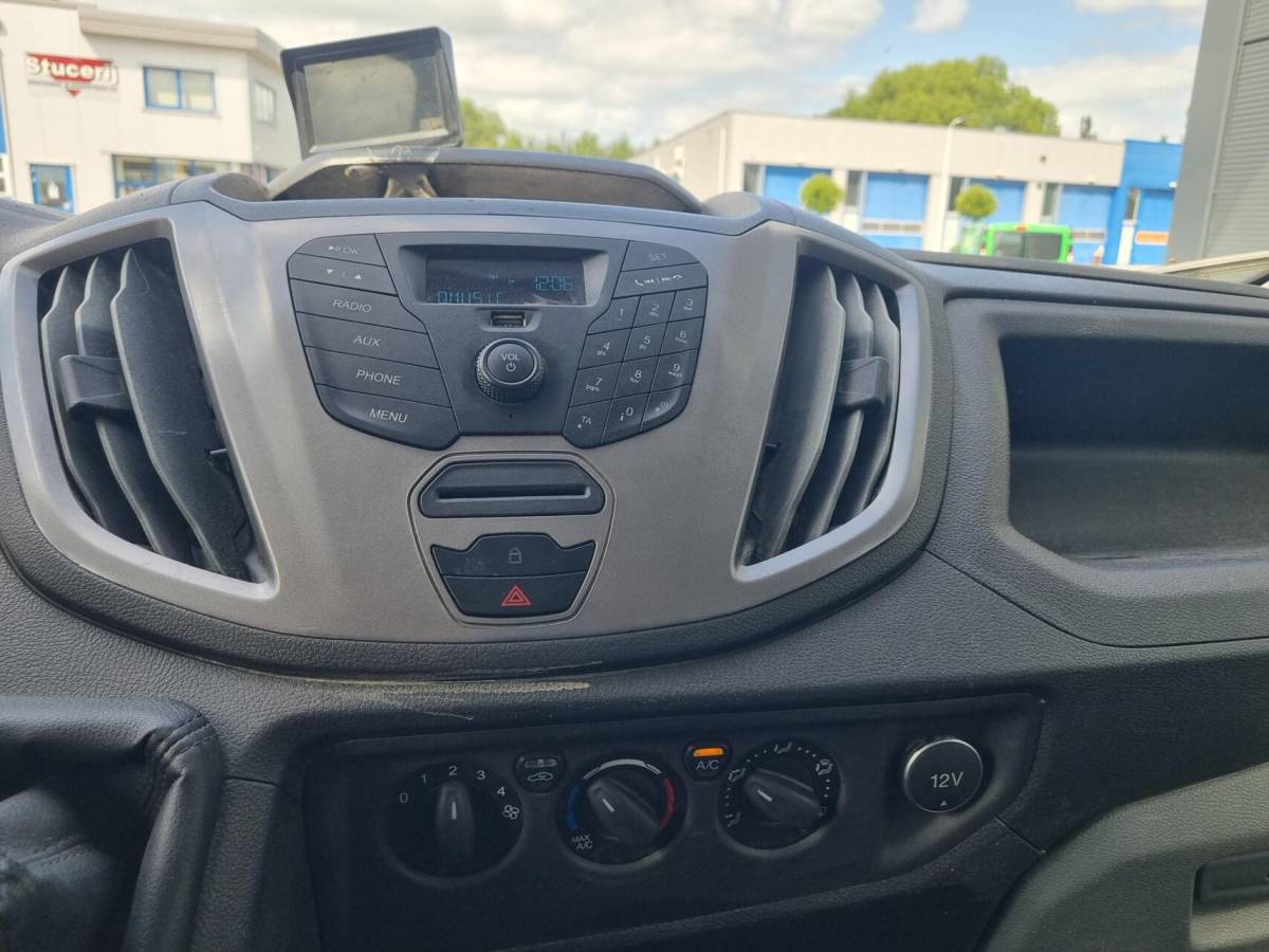 Ford Transit Ford Transit 2.0 TDCI L2H2 Airco Cruise 130pk 2750kg trek
