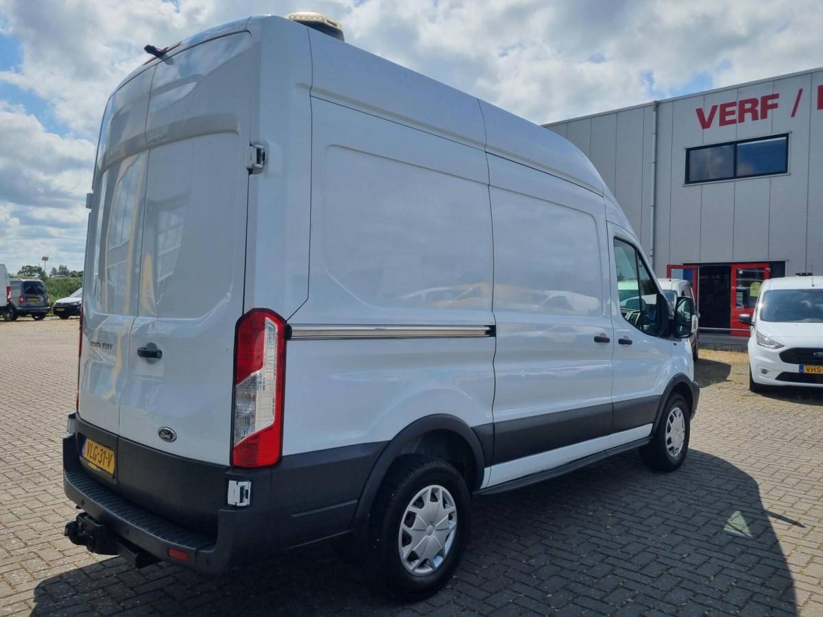 Ford Transit Ford Transit 2.0 TDCI L2H2 Airco Cruise 130pk 2750kg trek
