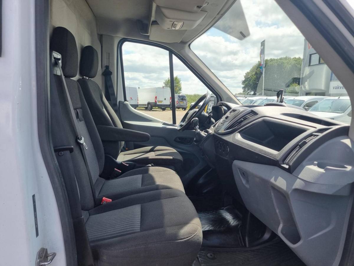 Ford Transit Ford Transit 2.0 TDCI L2H2 Airco Cruise 130pk 2750kg trek