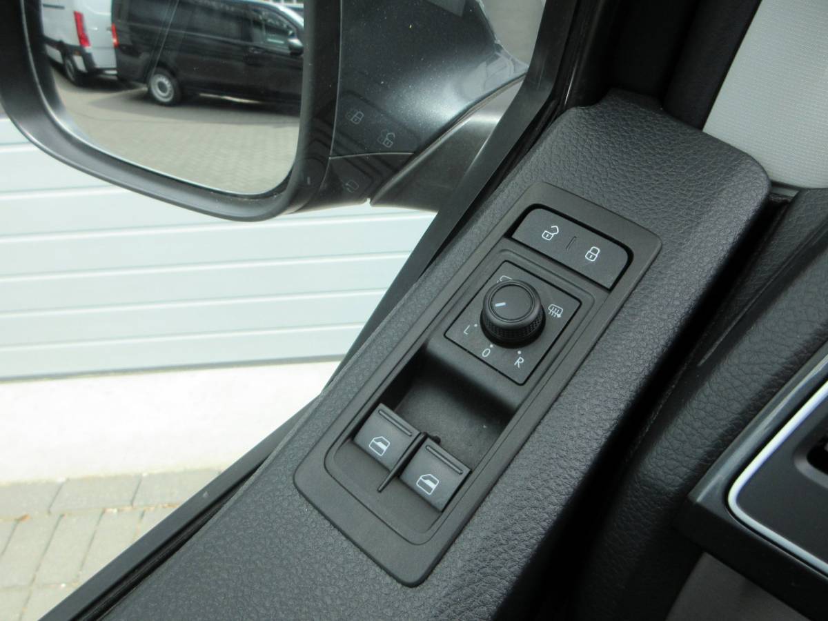 Volkswagen Transporter Volkswagen Transporter 2.0tdi, L2, 204pk, Marge auto, DC, Dubbel Cabine, Highline, Navigatie, Xenon, LED,.