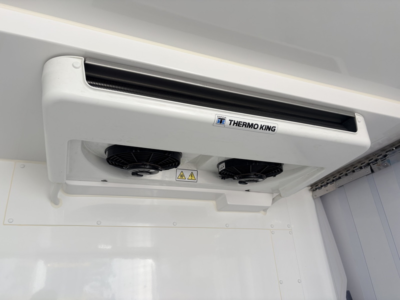 Maxus eDeliver9 Maxus eDeliver 9 89 kWh 204PK L3H2 Elektrische Koelwagen Vriezer Dual Thermo King -22°C/22°C Camera Cruise Control Apple Carplay Parkeersensoren Koel Koeler Kühl Kühler Kühlwagen Kühlkasten Frigo Vries