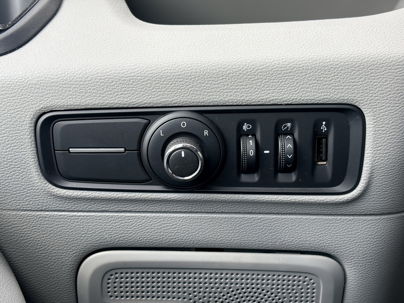 Maxus eDeliver9 Maxus eDeliver 9 89 kWh 204PK L3H2 Elektrische Koelwagen Vriezer Dual Thermo King -22°C/22°C Camera Cruise Control Apple Carplay Parkeersensoren Koel Koeler Kühl Kühler Kühlwagen Kühlkasten Frigo Vries
