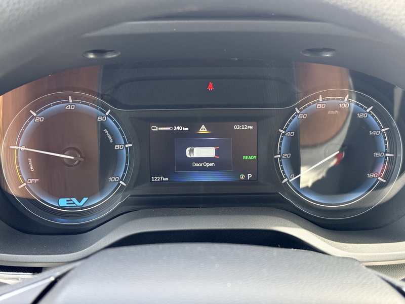 Maxus eDeliver9 Maxus eDeliver 9 89 kWh 204PK L3H2 Elektrische Koelwagen Vriezer Dual Thermo King -22°C/22°C Camera Cruise Control Apple Carplay Parkeersensoren Koel Koeler Kühl Kühler Kühlwagen Kühlkasten Frigo Vries