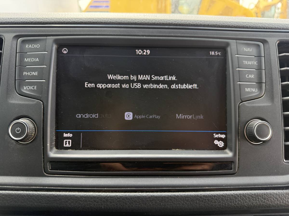 MAN TGE Man TGE 3.140 2.0 TDI Automaat Open Laadbak Dubbele cabine 6-persoons Airco Trekhaak Navigatie Carplay Pritische Pickup Open Box