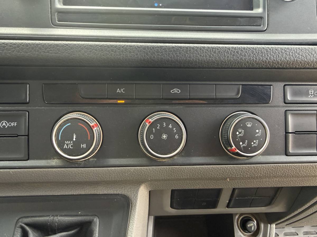 MAN TGE Man TGE 3.140 2.0 TDI Automaat Open Laadbak Dubbele cabine 6-persoons Airco Trekhaak Navigatie Carplay Pritische Pickup Open Box
